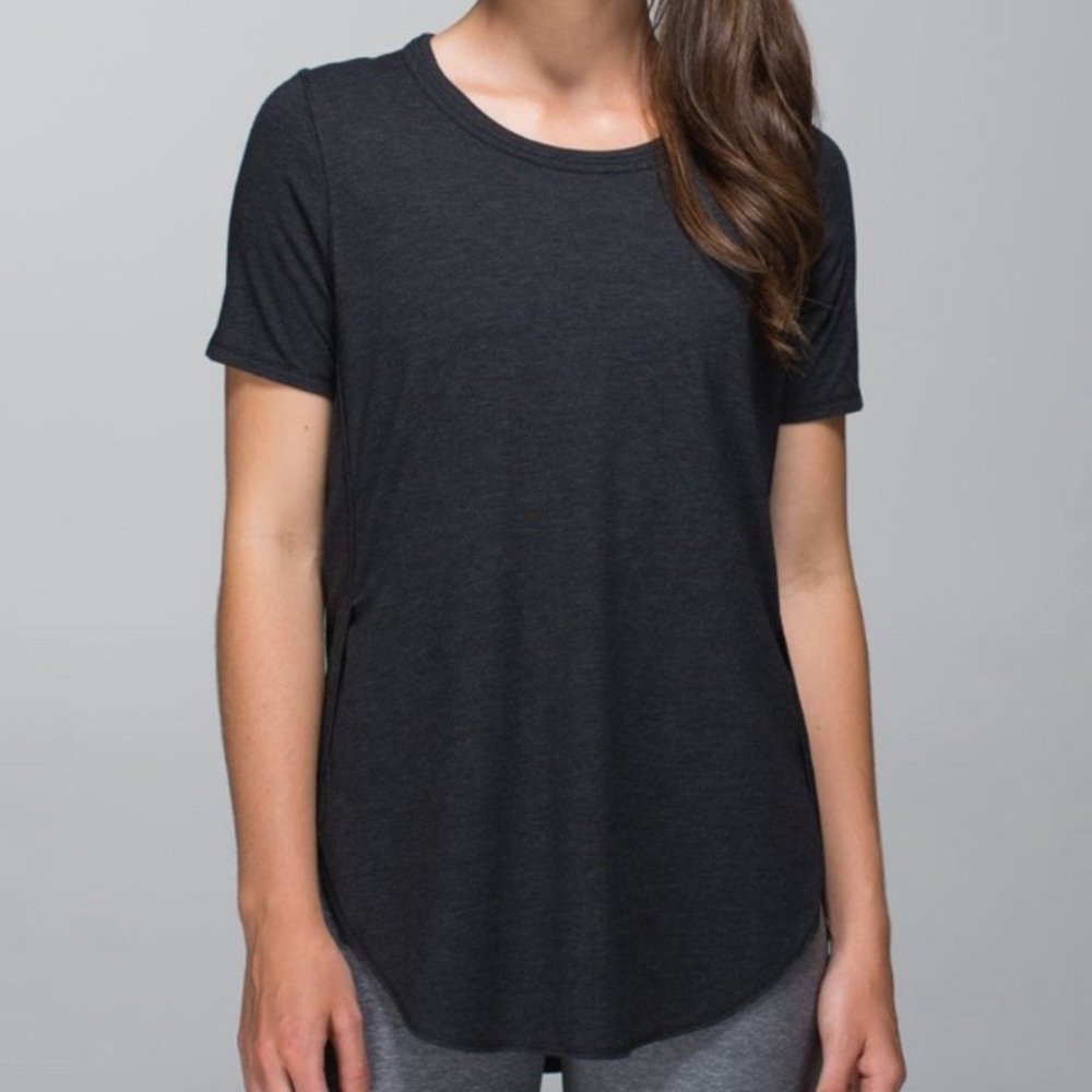 Lululemon Om Split Side Tee- Black/ Size 6